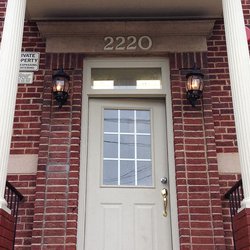 door at at The Courts has two great locations featuring newly renovated apartment homes. Minutes to downtown DC